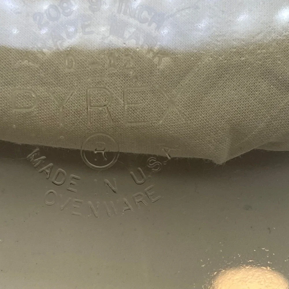 Vintage Pyrex 9 Inch Pie Plate 209 Amber Brown Fireside Glass USA Retro Bake MCM